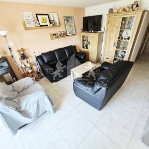 Kuća s 3 apartmana, 50m od mora - Sv. Petar