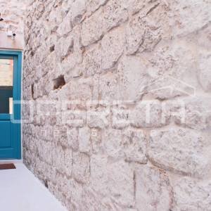 Kuća s 4 apartmana u centru Šibenika