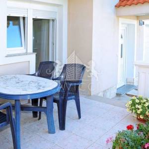 Kuća s 5 apartmana, 2. red od mora - VLAŠIĆI, PAG