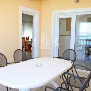 Kuća s 5 apartmana, 2. red od mora - VLAŠIĆI, PAG