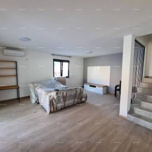 Kuća s bazenom! Blizina Medulina! Pomer.