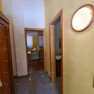 Kuća s bazenom i velikom okućnicom!  Blizina mjesta Marčane.