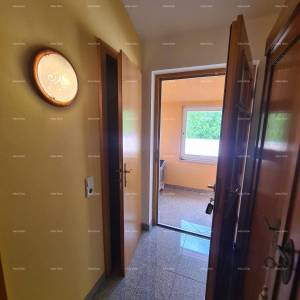 Kuća s bazenom i velikom okućnicom!  Blizina mjesta Marčane.