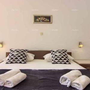 Kuća s bazenom! Medulin. Blizina mora i Mukalbe.