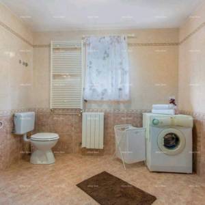 Kuća s bazenom u Poreču!