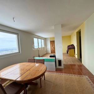 Kuća s dva stana u Svetoj Nedelji