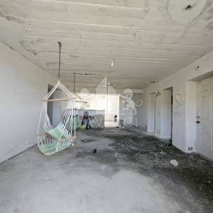 Kuća s projektom za 7 apartmana, 400 m od mora - Rtina