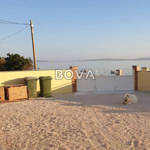 Kuća sa 4 apartmana 240 m2 – Nin *Prvi red do mora* (ID-2241)