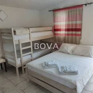 Kuća sa 4 apartmana 240 m2 – Nin *Prvi red do mora* (ID-2241)