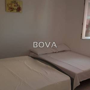 Kuća sa 4 apartmana 240 m2 – Nin *Prvi red do mora* (ID-2241)