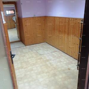 Kuća u centru Marčane s vrtom.