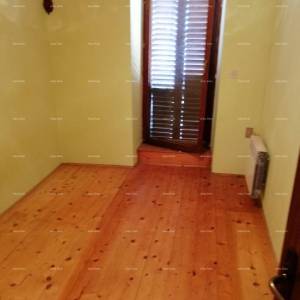 Kuća u centru Marčane s vrtom.