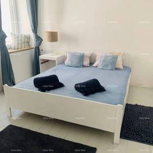 Kuća u centru Pule – 100 m od Arene