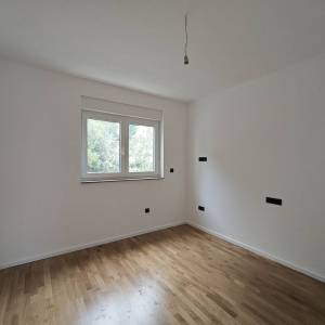 Kukuljanovo - Moderna kuća u nizu