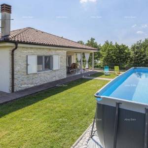 Labin – Uređena prizemnica s bazenom