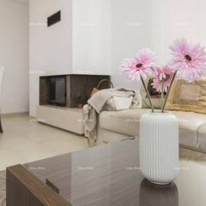 Labin – Uređena prizemnica s bazenom