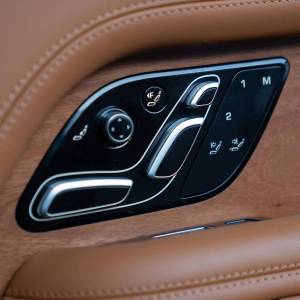 Land Rover Range Rover Fifty Anniversary Edition 404PS