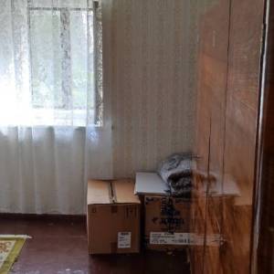 LIČ, GORSKI KOTAR – Imanje s tri kuće i velikom okućnicom okruženom zelenilom