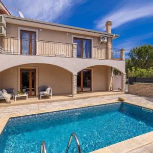 Linardići - Dvije dvojne kuće s dva bazena