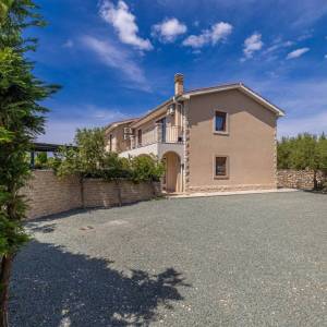 Linardići - Dvije dvojne kuće s dva bazena