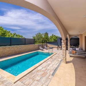 Linardići - Dvije dvojne kuće s dva bazena