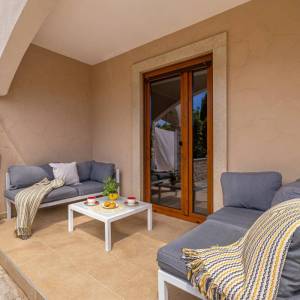 Linardići - Dvije dvojne kuće s dva bazena