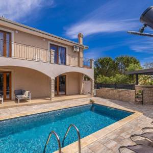 LINARDIĆI, OTOK KRK - Autentična vila s bazenom, pogledom na more i potpunom privatnošću