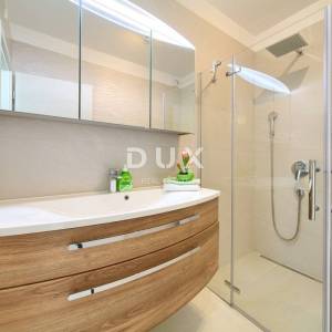 LINARDIĆI, OTOK KRK - Stan sa bazenom i pogledom na more