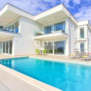 LINARDIĆI, OTOK KRK - Stan sa bazenom i pogledom na more