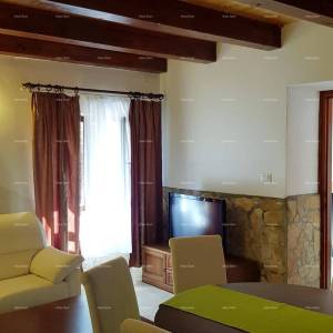 Ližnjan! Kuća u nizu , stara istarska!