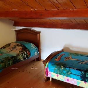 Ližnjan! Kuća u nizu , stara istarska!