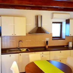 Ližnjan! Kuća u nizu , stara istarska!