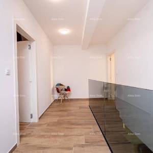 Loborika Vila s bazenom!