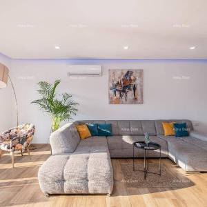 Loborika Vila s bazenom!