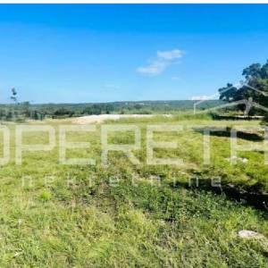 Lovreč, Sveti Lovreč, 715,00 m2, 105.000,00 EUR