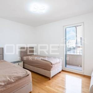 Luksuzan dvosoban stan s panoramskim pogledom na more na Žnjanu