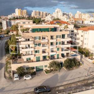 Luksuzan dvosoban stan s panoramskim pogledom na more na Žnjanu