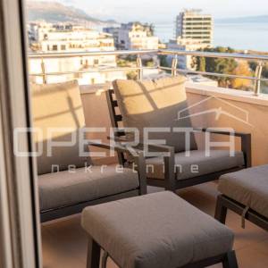 Luksuzan dvosoban stan s panoramskim pogledom na more na Žnjanu