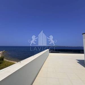 Luksuzan penthouse s 3-spavaće sobe, 1. red do mora - Privlaka-Zadar