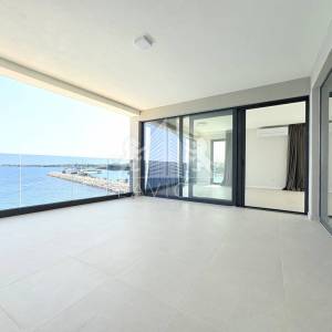 Luksuzan penthouse s 3-spavaće sobe, 1. red do mora - Privlaka-Zadar
