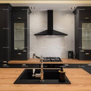 Luksuzna, potpuno namještena istarska vila s studio apartmanom, bazenom i pogledom na more, Kanfanar!