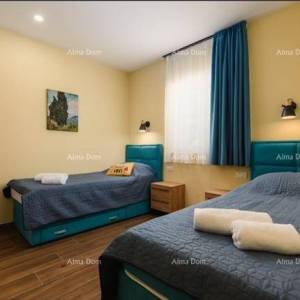 Luksuzna, potpuno namještena istarska vila s studio apartmanom, bazenom i pogledom na more, Kanfanar!