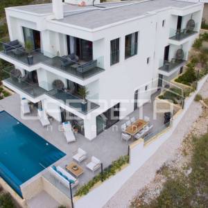 Luksuzna vila s bazenom, 300m2, Zatoglav