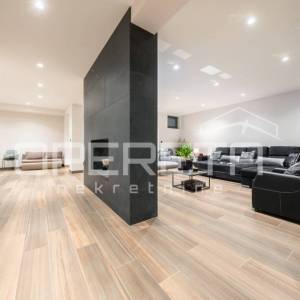 Luksuzna Vila u Makarskoj – SNIŽENA CIJENA!