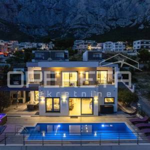 Luksuzna Vila u Makarskoj – SNIŽENA CIJENA!