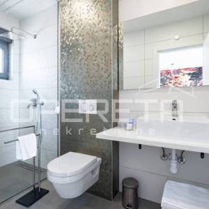 Luksuzna Vila u Makarskoj – SNIŽENA CIJENA!