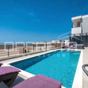 Luksuzna Vila u Makarskoj – SNIŽENA CIJENA!