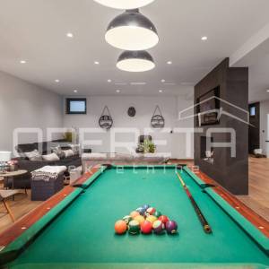 Luksuzna Vila u Makarskoj – SNIŽENA CIJENA!