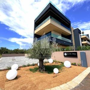 Luksuzni 2-sobni penthouse s krovnom terasom - Sukošan, Zadar