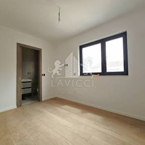 Luksuzni dvosobni apartman s vrtom - Sukošan, Zadar